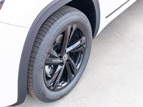 New 2026 Volkswagen Atlas Cross Sport SEL R-Line image 12
