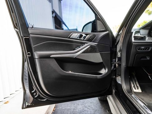 Used 2022 BMW X7 M50i w/ Dynamic Handling Package AWD/4WD image 14