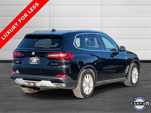 Used 2021 BMW X5 xDrive40i w/ Premium Package image 3