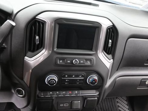 Used 2023 Chevrolet Silverado 1500 Custom AWD/4WD image 33