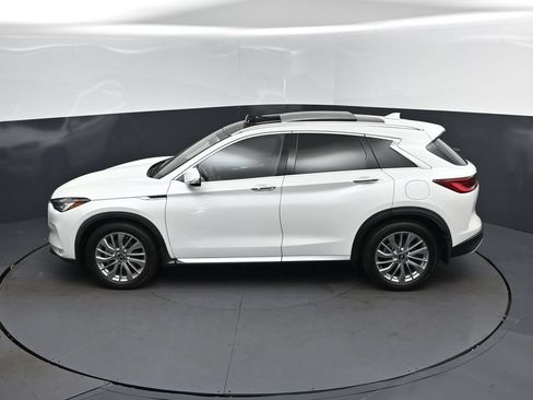 Certified 2024 INFINITI QX50 Luxe FWD image 32