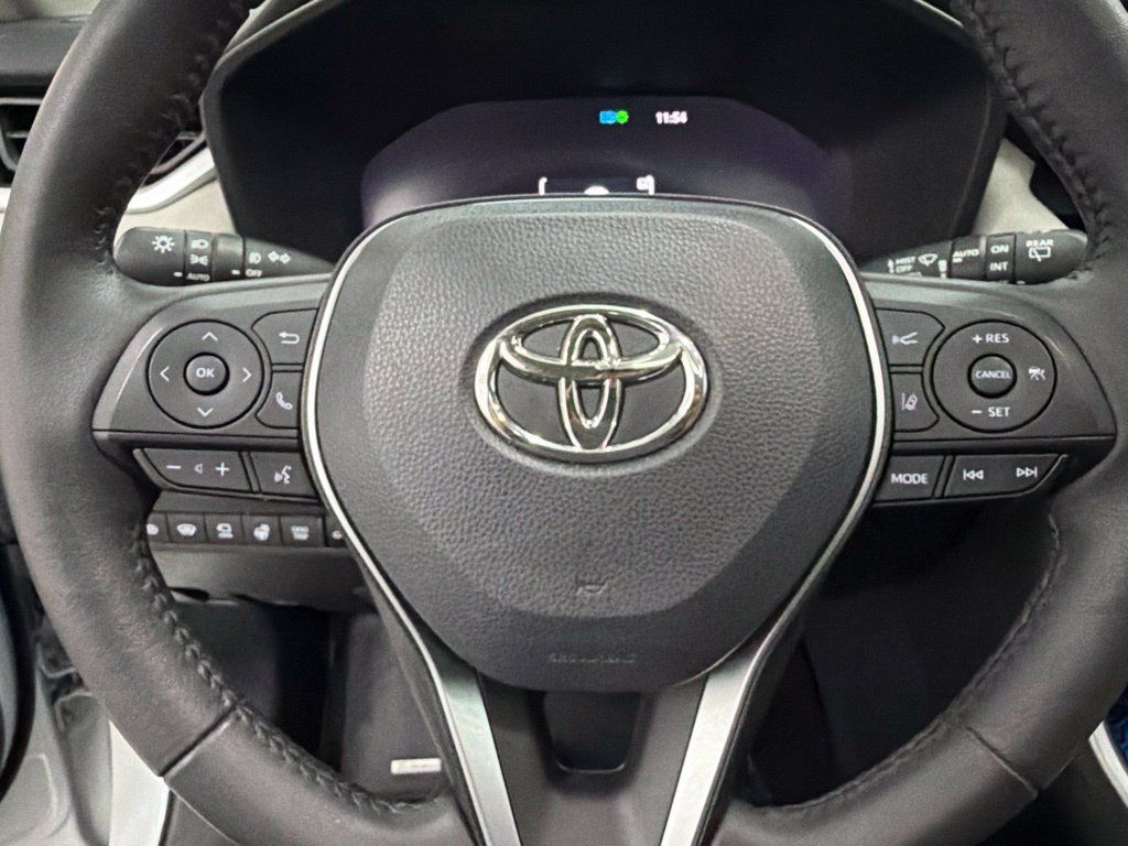 Used 2023 Toyota RAV4 Limited AWD/4WD image 20