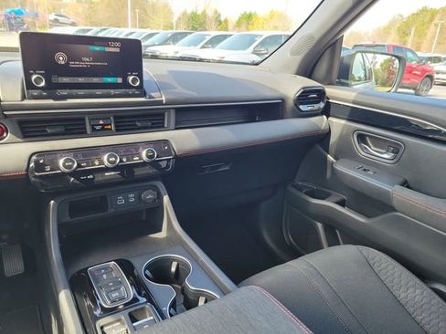 Certified 2024 Honda Pilot Sport image 12