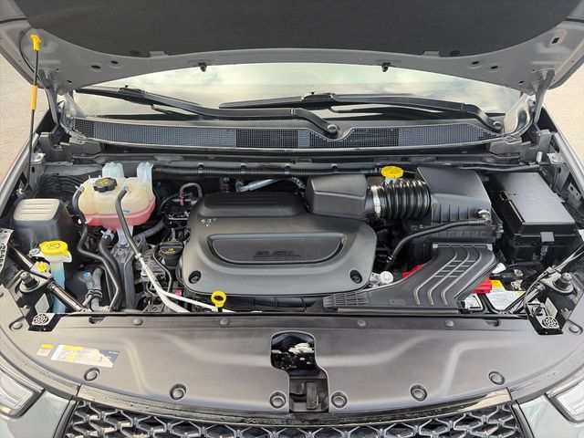Used 2025 Chrysler Pacifica Limited FWD image 57