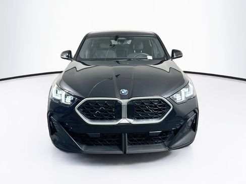 Used 2026 BMW X2 xDrive28i AWD/4WD image 2