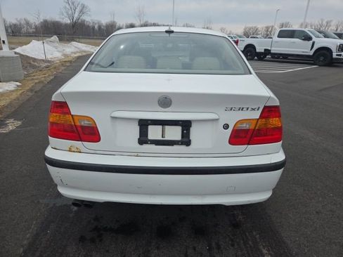 Used 2004 BMW 330xi Sedan image 7