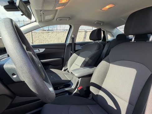 Used 2023 Kia Forte LXS FWD image 15