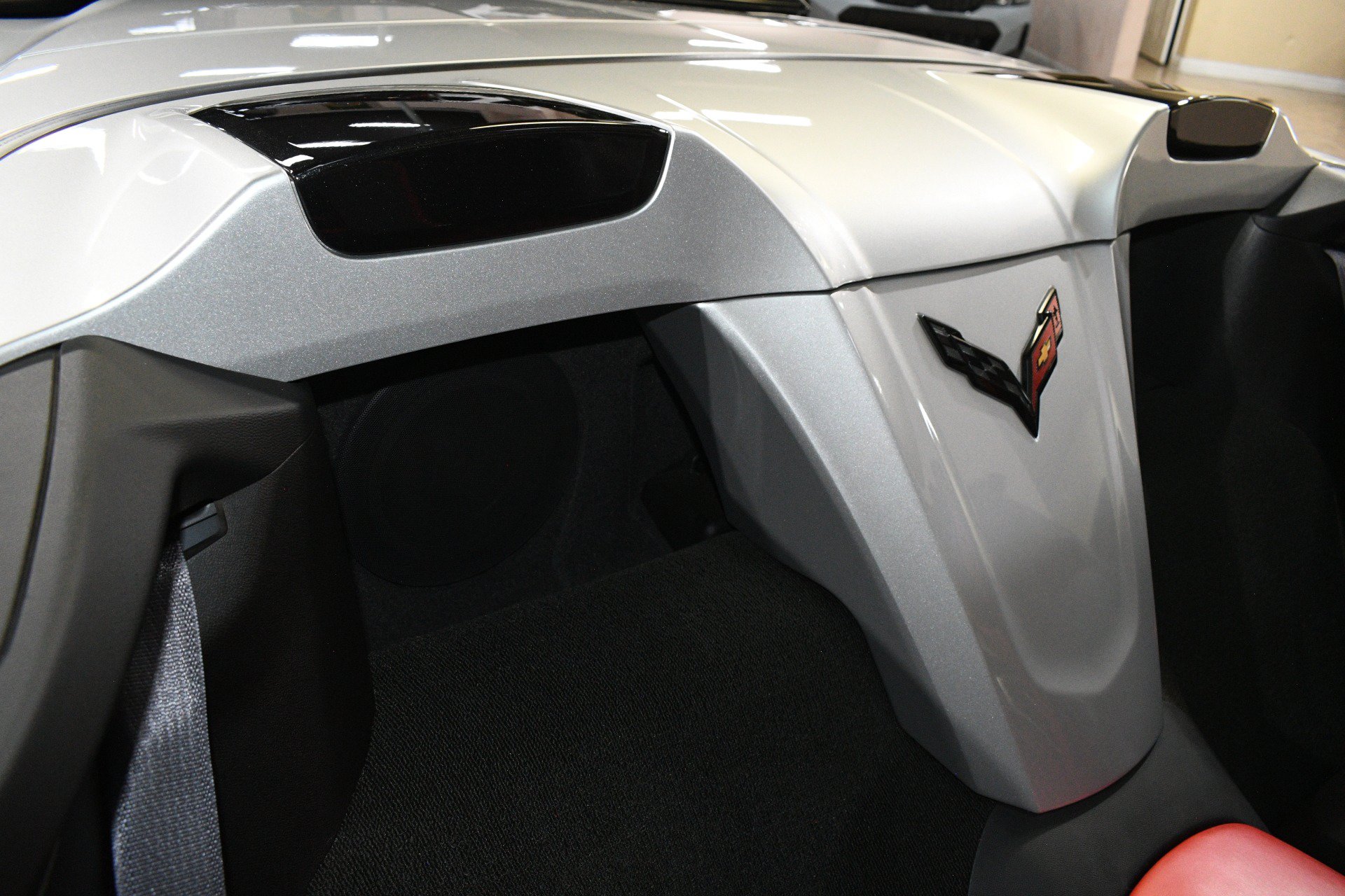 Used 2015 Chevrolet Corvette Z06 w/ 3LZ Preferred Equipment Group RWD image 18