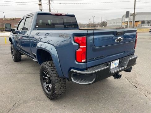 Used 2025 Chevrolet Silverado 2500 LTZ w/ Trail Boss Package image 8