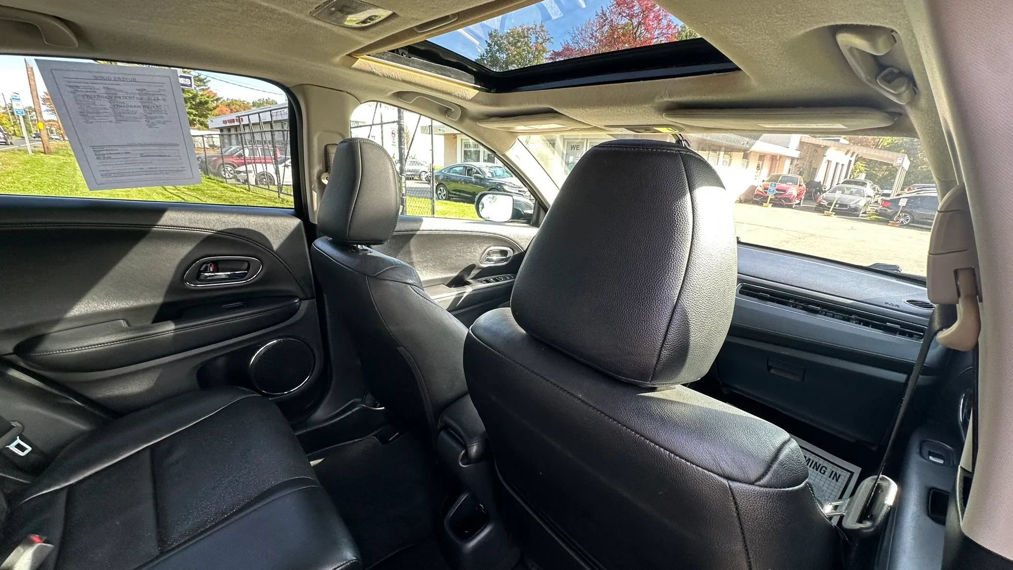 Used 2018 Honda HR-V EX-L image 30