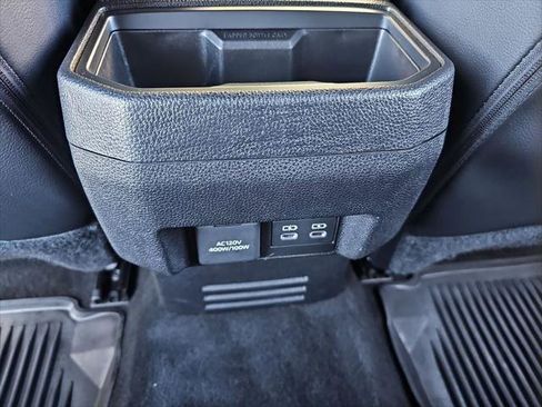 Certified 2025 Toyota Tacoma Limited AWD/4WD image 21