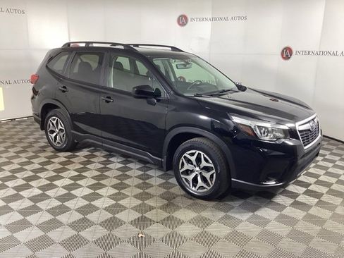 Used 2019 Subaru Forester Premium image 3