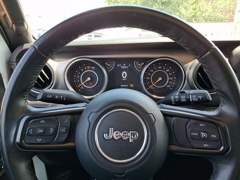 Used 2018 Jeep Wrangler Unlimited Sport S AWD/4WD image 25