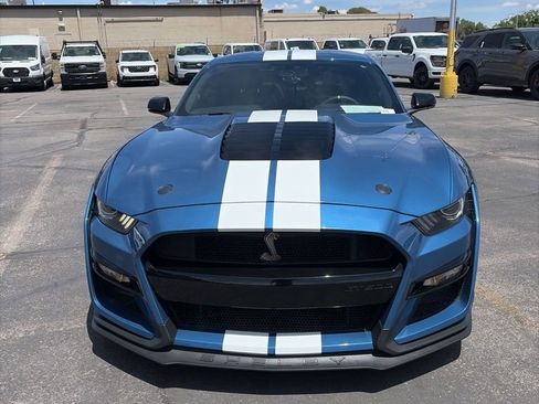 Used 2021 Ford Mustang Shelby GT500 w/ Technology Package RWD image 2