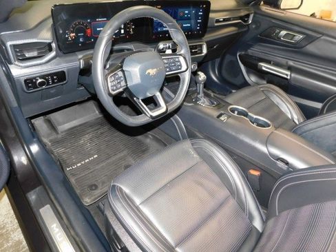 Used 2024 Ford Mustang GT Premium image 17