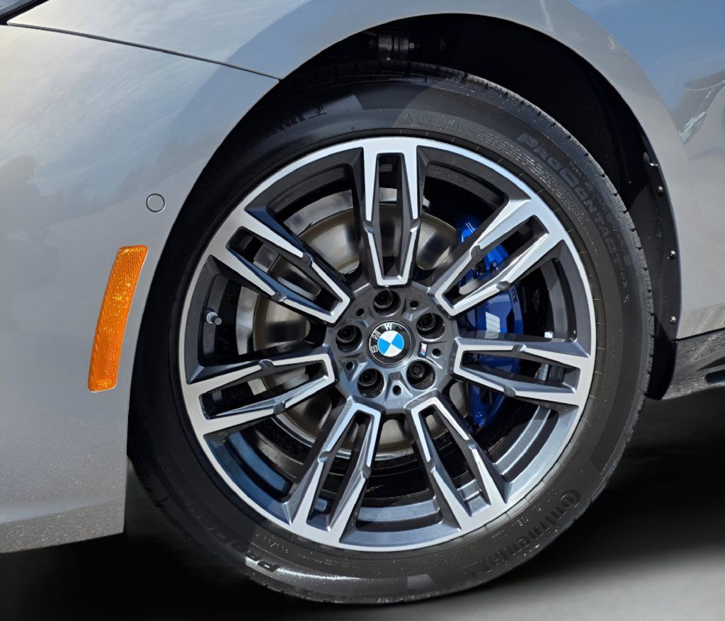 New 2027 BMW 530i xDrive w/ M Sport Package AWD/4WD image 11
