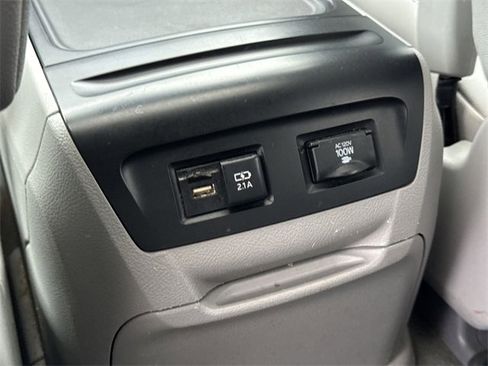 Used 2020 Toyota Sienna XLE Premium image 22