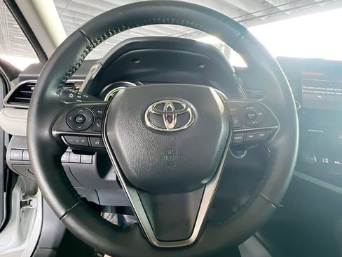 Used 2024 Toyota Camry SE FWD image 16