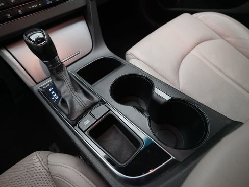 Used 2015 Hyundai Sonata Limited image 16