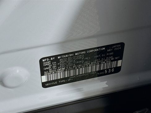 Used 2024 Mitsubishi Eclipse Cross Black Edition image 40