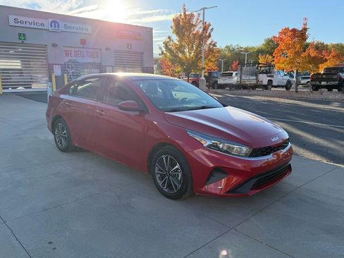 Used 2024 Kia Forte LXS image 6