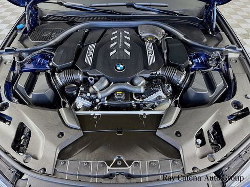 Used 2023 BMW M550i xDrive M550i xDrive w/ Executive Package image 32