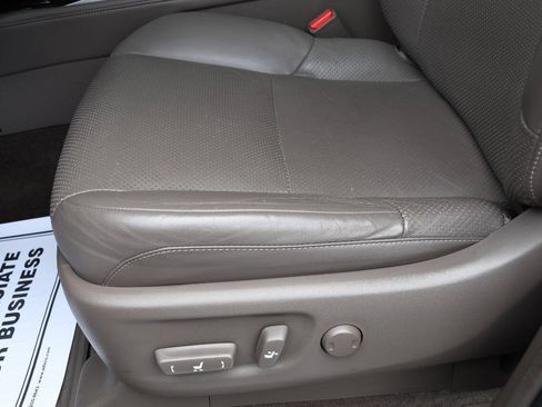 Used 2016 Lexus GX 460 Luxury AWD/4WD image 12