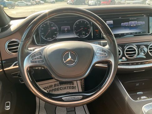 Used 2016 Mercedes-Benz S 550 Sedan image 23
