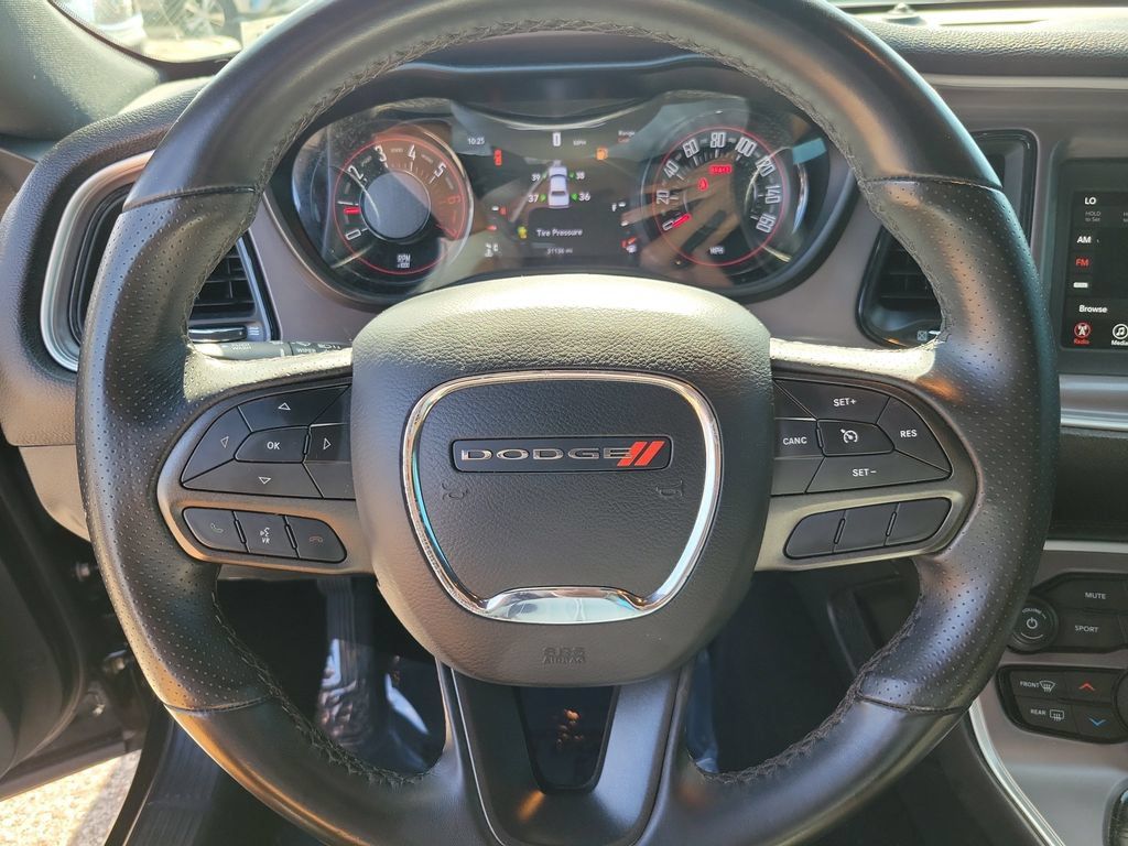 Used 2022 Dodge Challenger R/T w/ Driver Convenience Group RWD image 14
