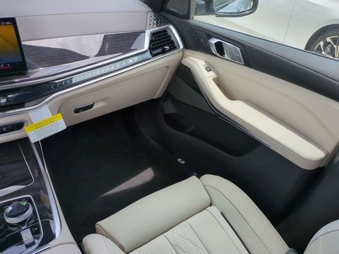 New 2027 BMW X7 xDrive40i w/ Executive Package AWD/4WD image 17