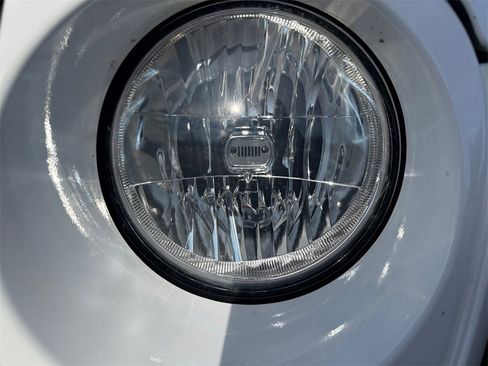 Certified 2020 Jeep Gladiator Sport w/ Quick Order Package 24S image 22