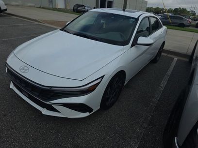 Used 2025 Hyundai Elantra SEL