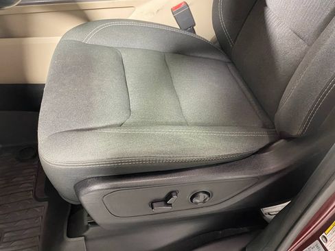 Used 2021 RAM 1500 Big Horn AWD/4WD image 16