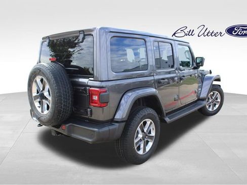 Used 2022 Jeep Wrangler Unlimited Sahara image 5