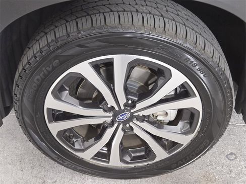 Certified 2022 Subaru Forester Limited w/ Popular Package #3 image 11