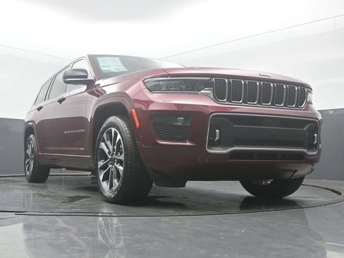 Used 2023 Jeep Grand Cherokee L Overland AWD/4WD image 55