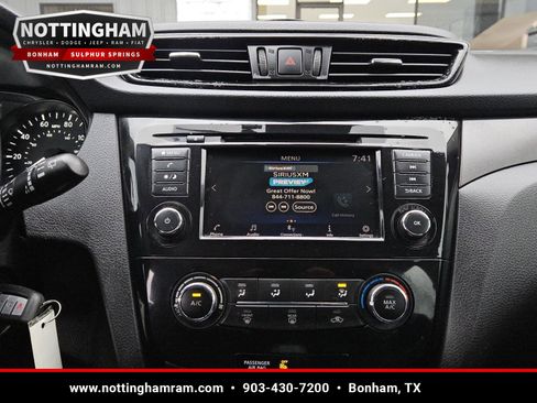 Used 2020 Nissan Rogue Sport S FWD image 12