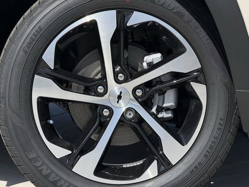 New 2026 Chevrolet Trax RS w/ Driver Confidence Package FWD image 9