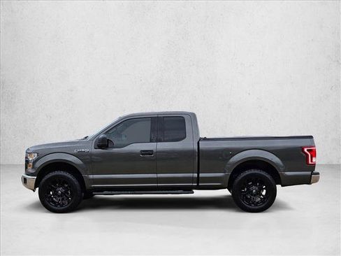 Used 2017 Ford F150 XLT image 9