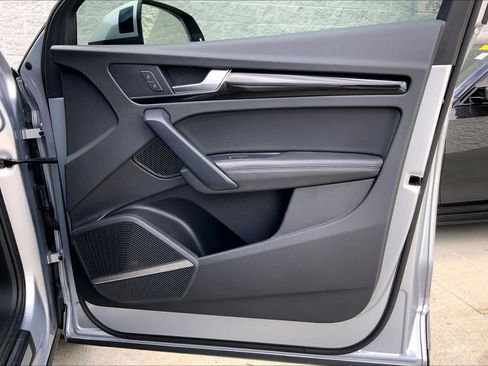 Used 2020 Audi Q5 Premium Plus w/ Premium Plus Package image 20