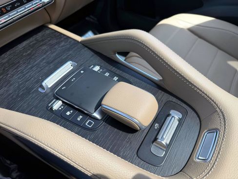 Certified 2026 Mercedes-Benz GLS 450 4MATIC image 31