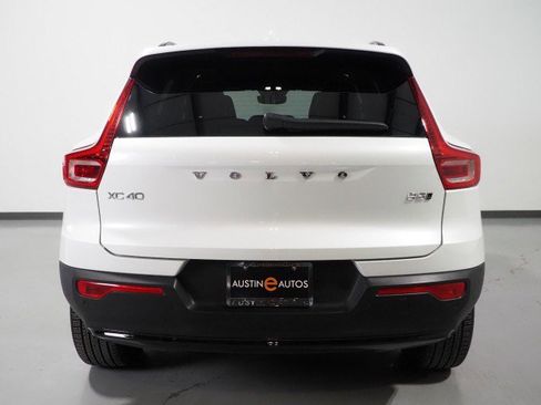 Used 2024 Volvo XC40 B5 Plus w/ Climate Package AWD/4WD image 51