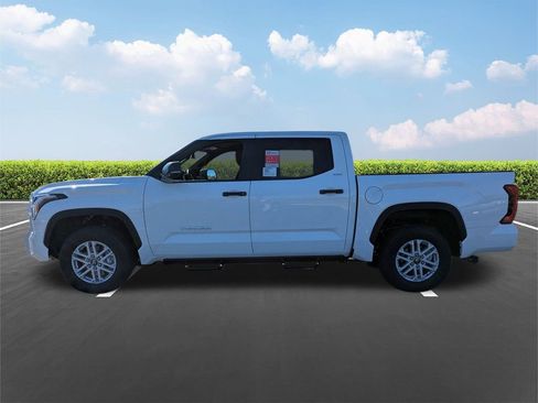 New 2026 Toyota Tundra SR5 w/ SR5 Convenience Package image 7