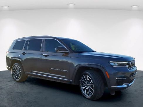Used 2024 Jeep Grand Cherokee L Summit AWD/4WD image 5