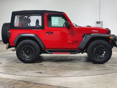Used 2024 Jeep Wrangler Sport AWD/4WD image 9