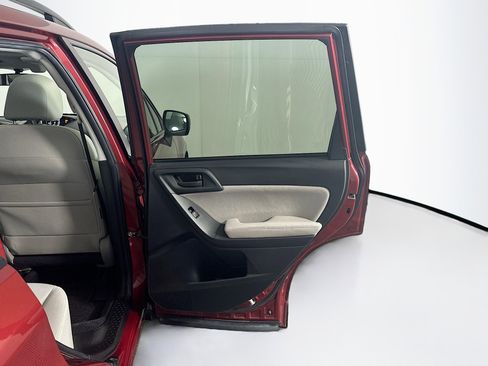 Used 2015 Subaru Forester 2.5i Premium image 30