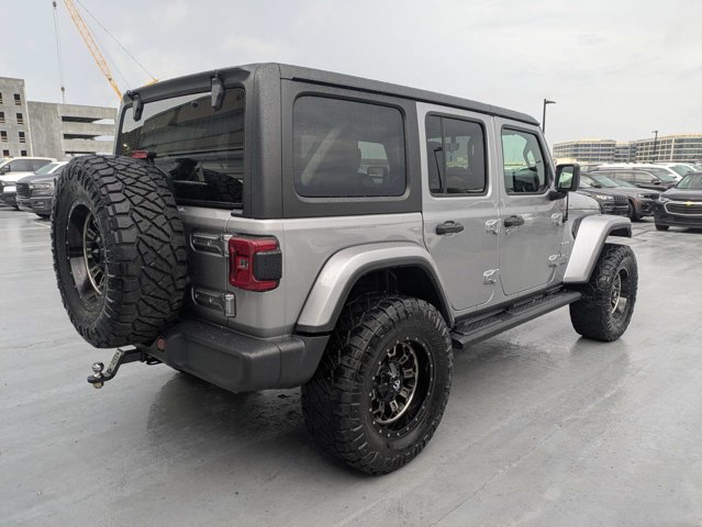 Used 2019 Jeep Wrangler Unlimited Sahara AWD/4WD image 3