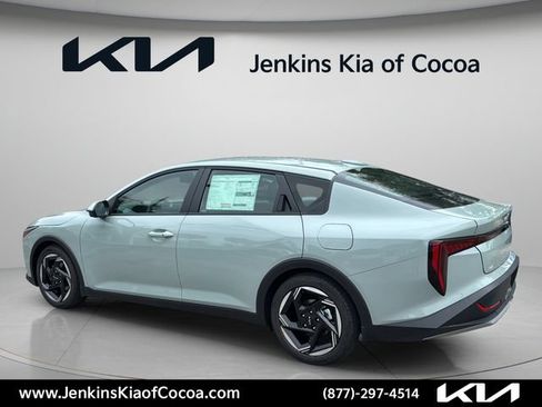 New 2026 Kia K4 EX FWD image 8