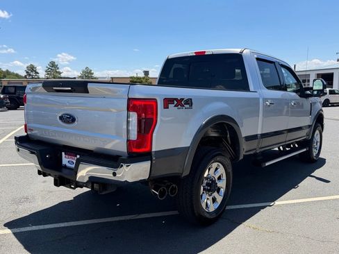 Used 2019 Ford F350 Lariat w/ Lariat Ultimate Package AWD/4WD image 3