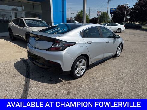 Used 2016 Chevrolet Volt LT FWD image 3